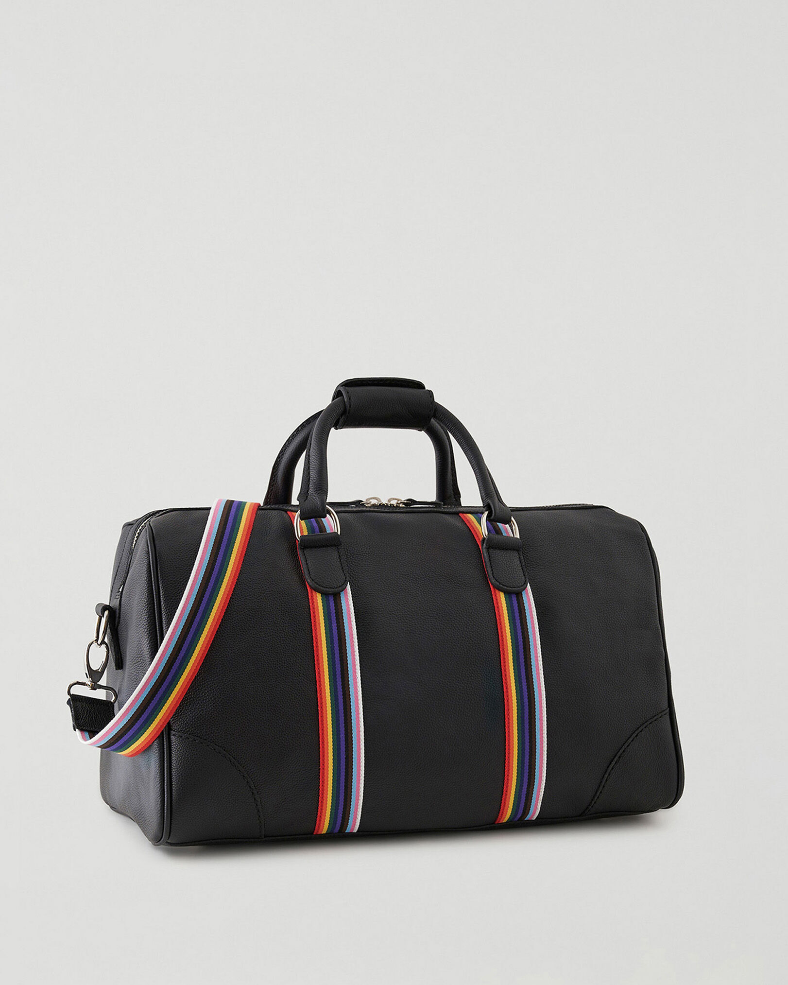 Roots hot sale overnight bag