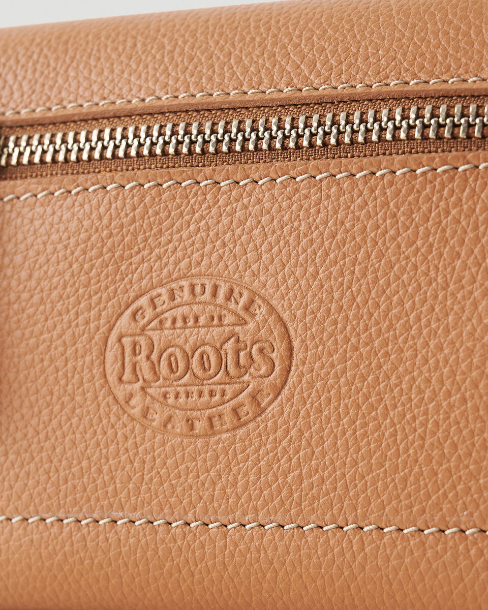 Accordion Crossbody Cervino
