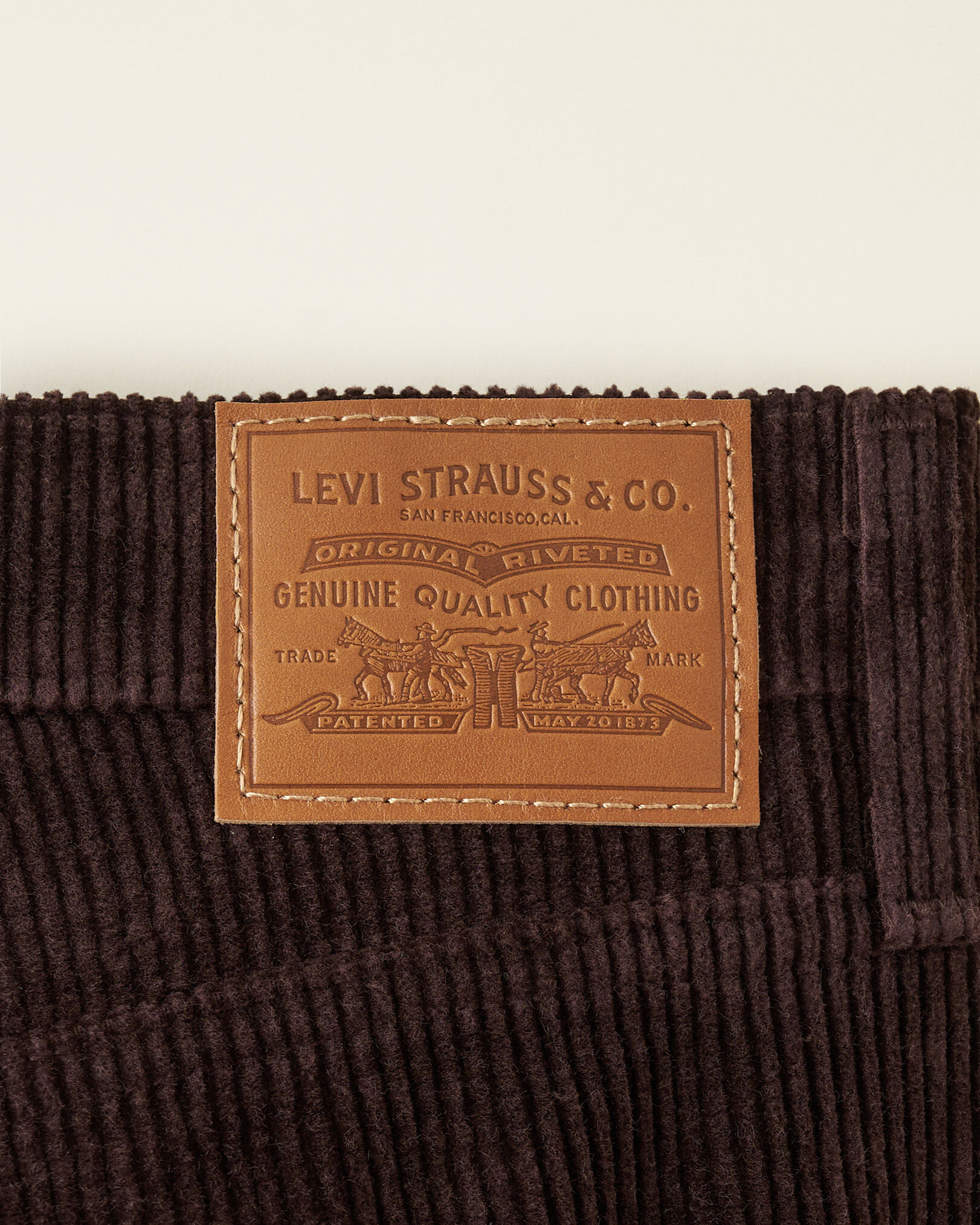 Brown levi jeans sales womens