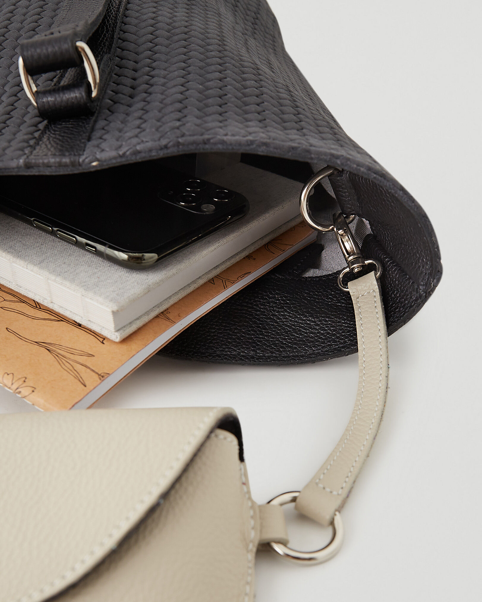 Roots leather tote best sale bag