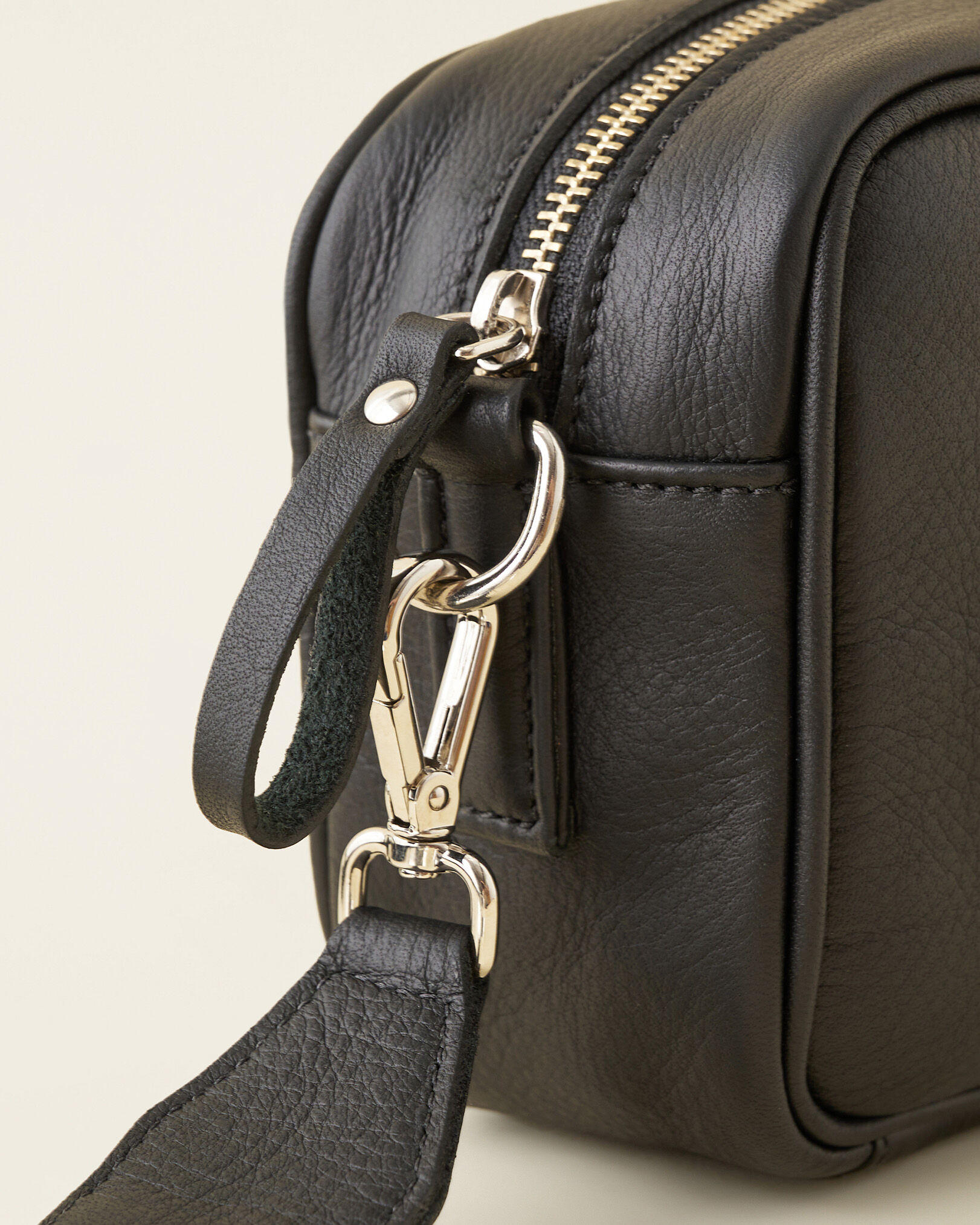 Roots leather sales crossbody bag