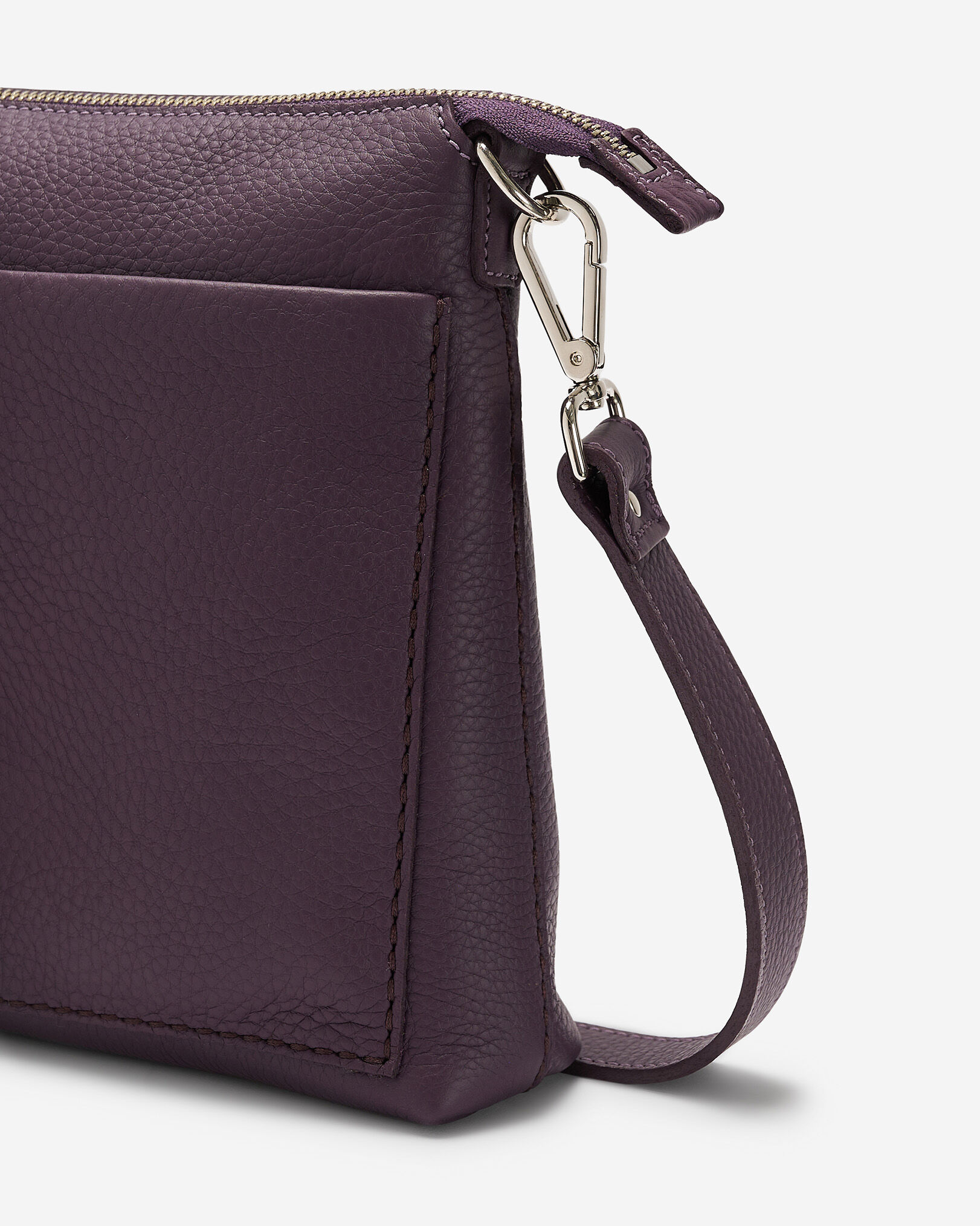 The Villager Cloud | Handbags | Roots The Villager Cloud | Handbags | Roots