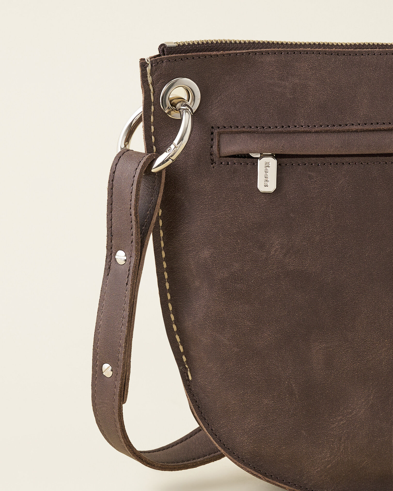 Roots shoulder top bag