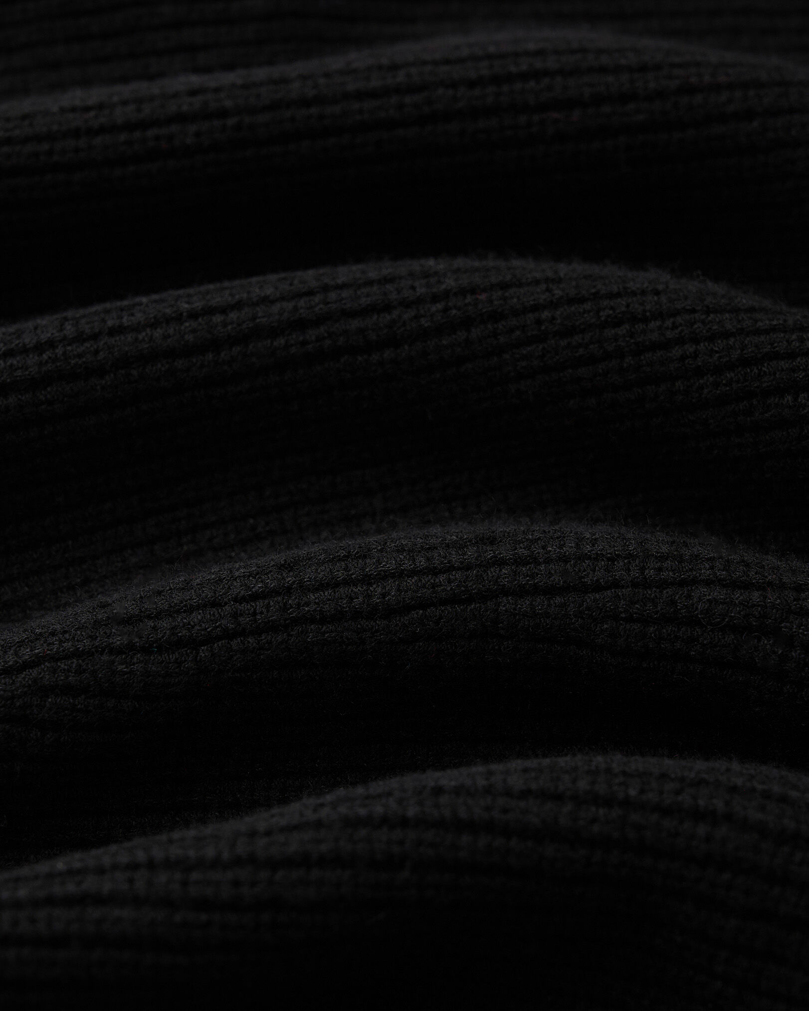 Bowen Rib V-Neck
