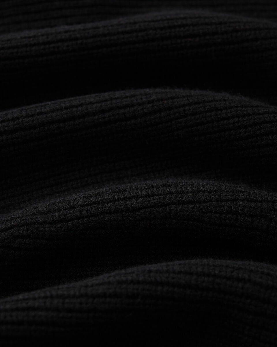 Bowen Rib V-Neck