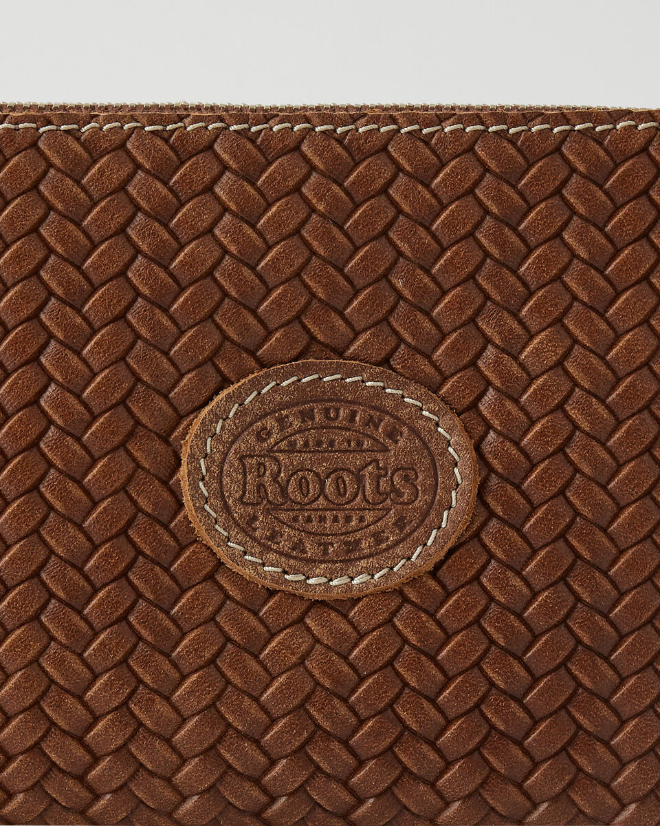 Pochette en cuir tressé