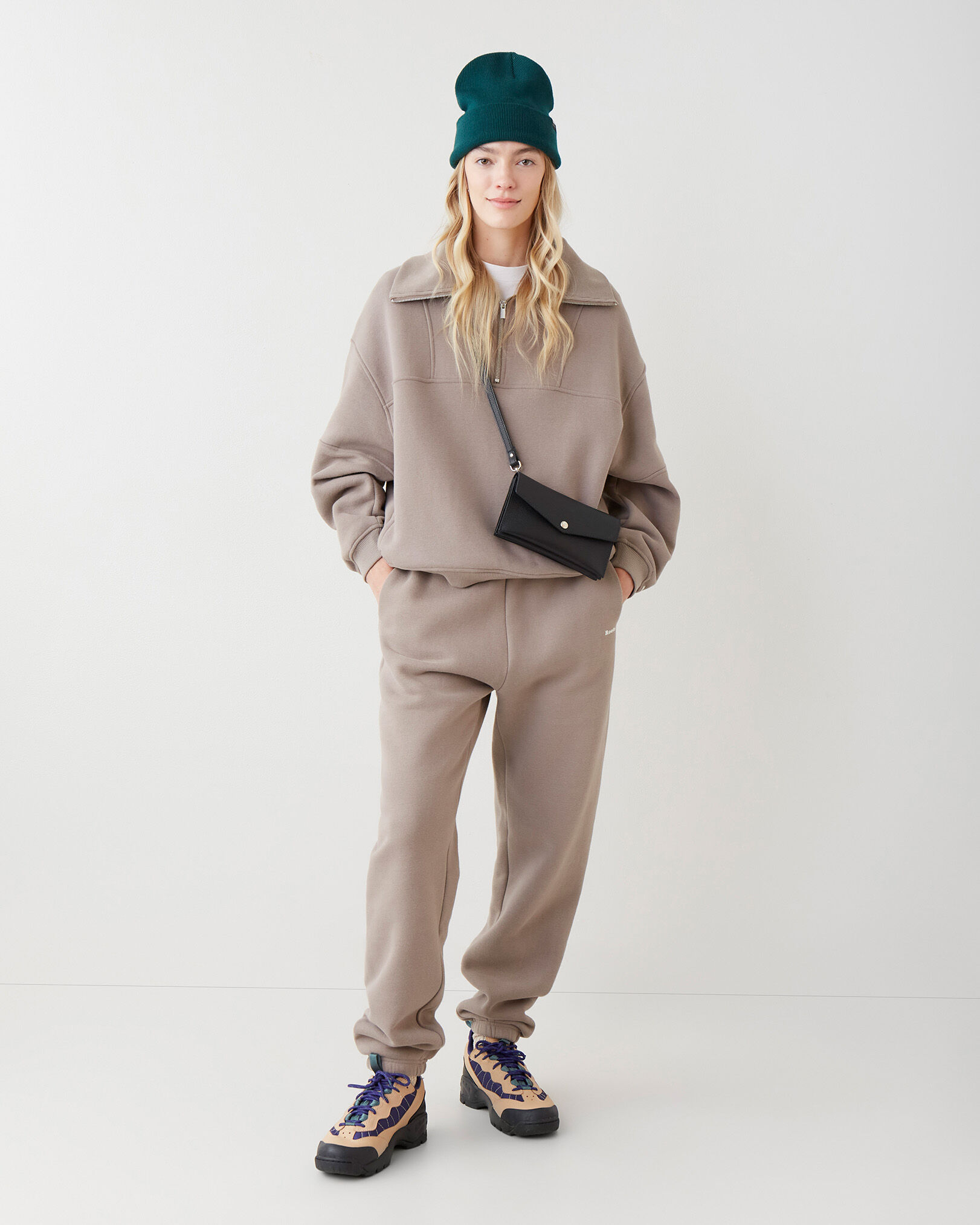 Roots sweatpants sale sales