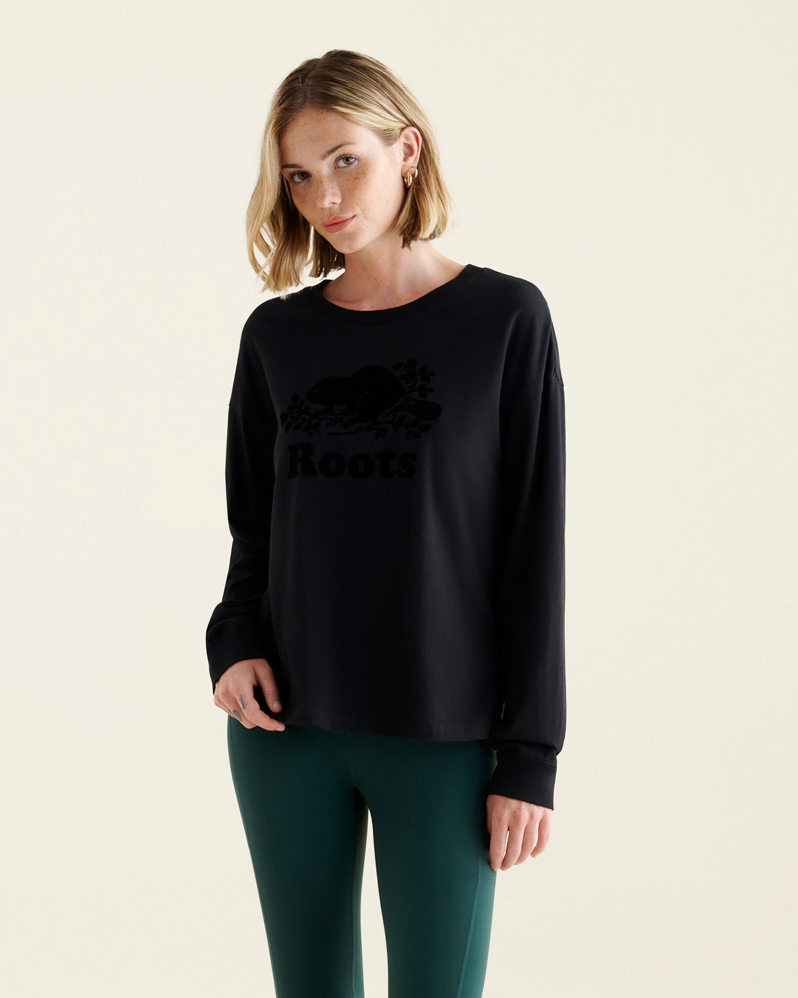 Roots Women's Organic Cooper Beaver Long Sleeve T-Shirt in Black