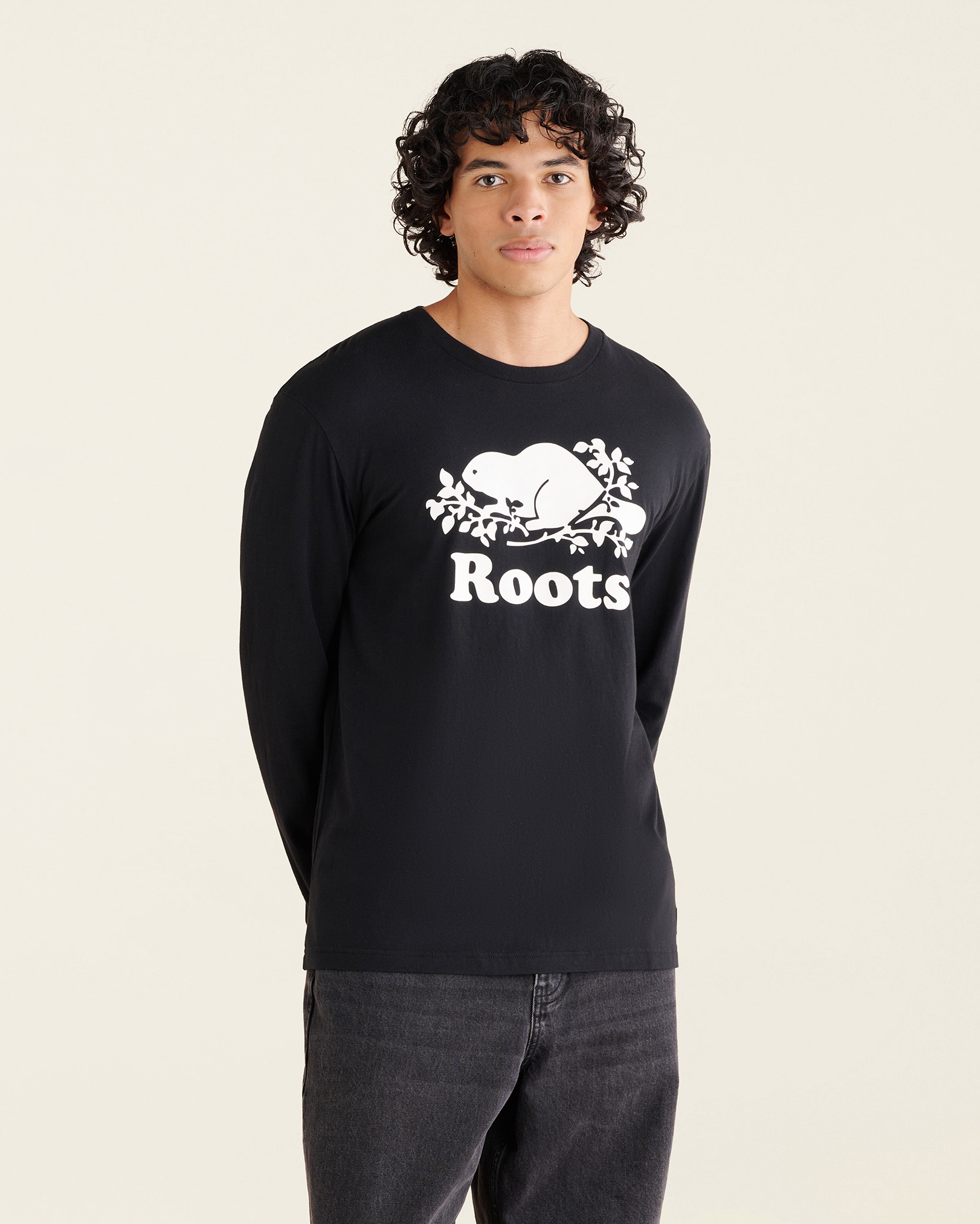 Roots Men's Cooper Beaver Long Sleeve T-Shirt in Black
