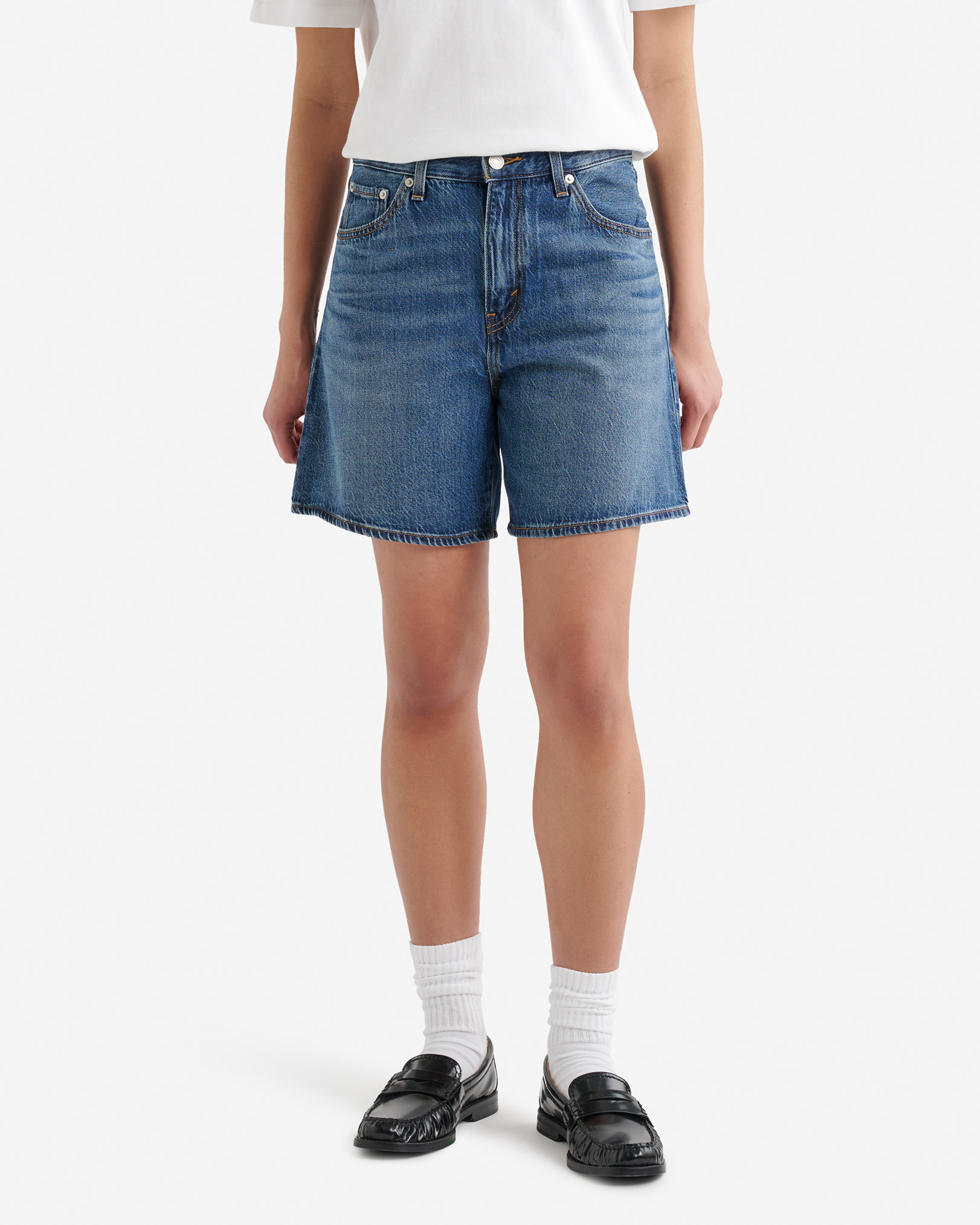Levis Levi's® High Baggy Women's Short 6.5 Inch in Dark Blue